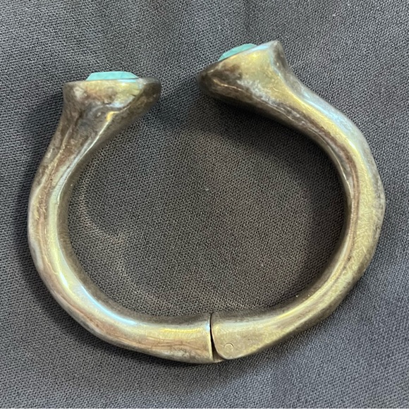 Uno de 50 hinged stone bracelet - Picture 3 of 4